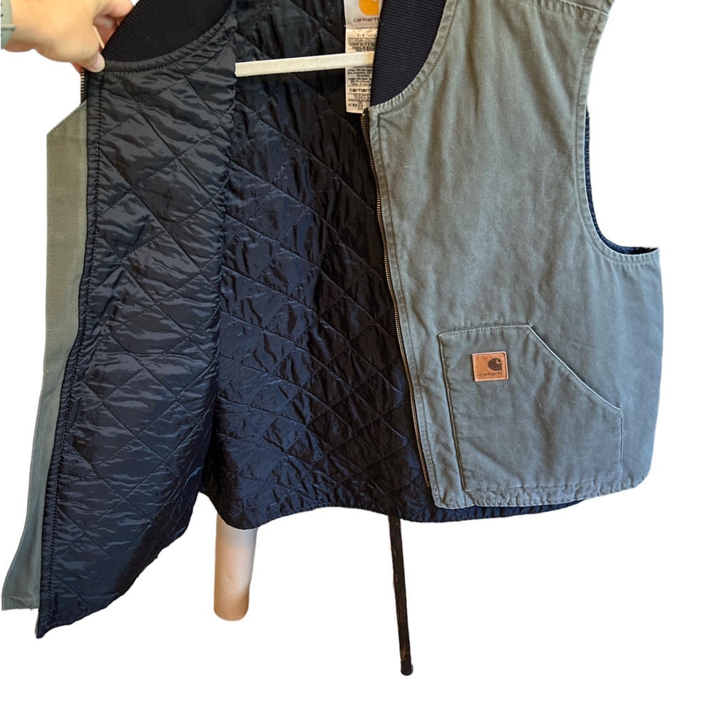 Men’s Carhartt Vest, size 2X, army green, like new in great condition. - Picture 2 of 5